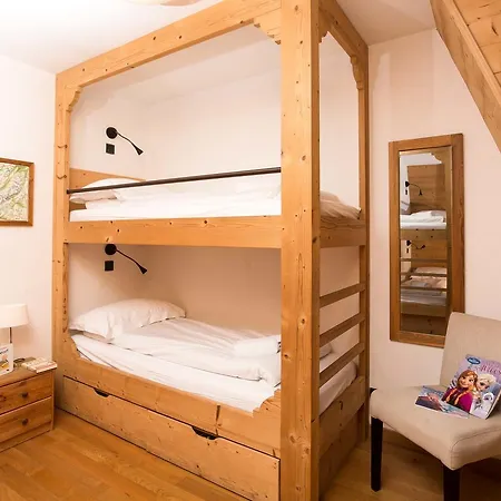 Le Paradis 18 & 18b Appts - Year Apartman